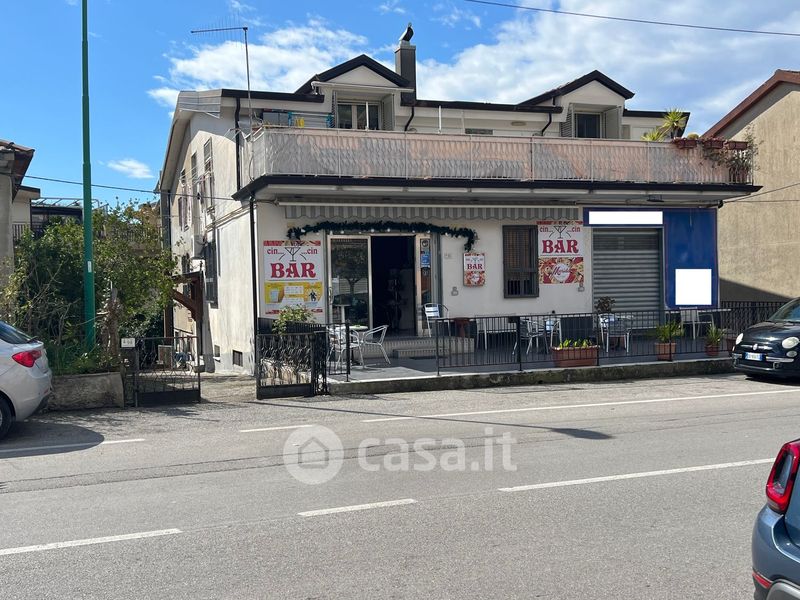NEGOZIO/LOCALE COMMERCIALE A AGROPOLI